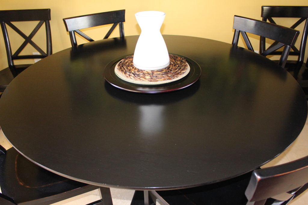 Pottery Barn - Dining Table Set